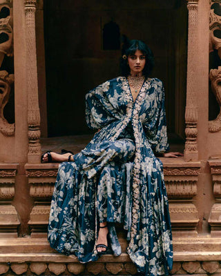 This floral jaal print kaftan set is a perfect look for evening or cocktail parties.