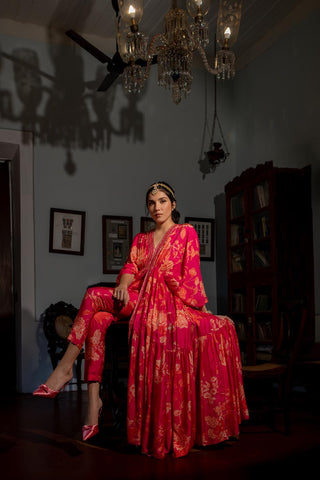 Indo Western Floral jaal print Kaftan set with Pant designed by Paulmi and Harsh. A perfect women clothing for evening outwear, party, celebration. summer wear, dinner date, engagement parties, fancy brunch date, a dress to flaunt and style for any occasion.