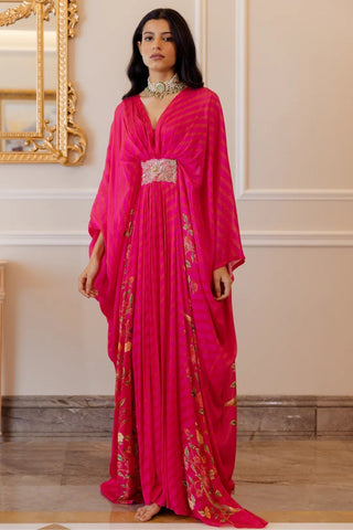 Elegant festive rani leheriya kaftan with floral prints and central embroidered accent, suitable for evening gatherings. Also perfect for resort and holiday styling.
